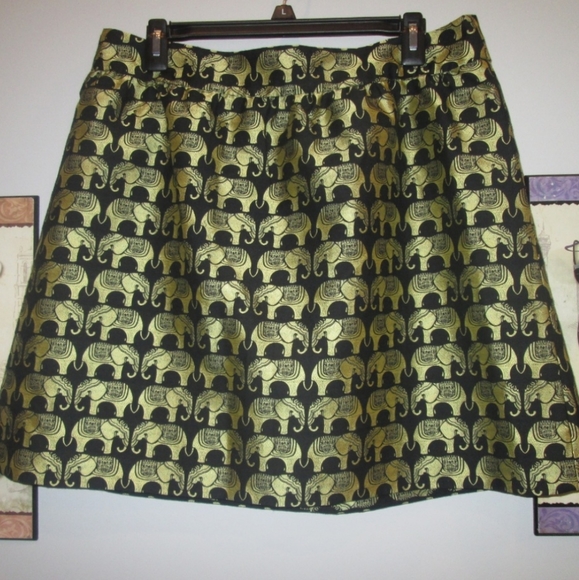 Crown and Ivy Skirt Sz.4 - Picture 4 of 5